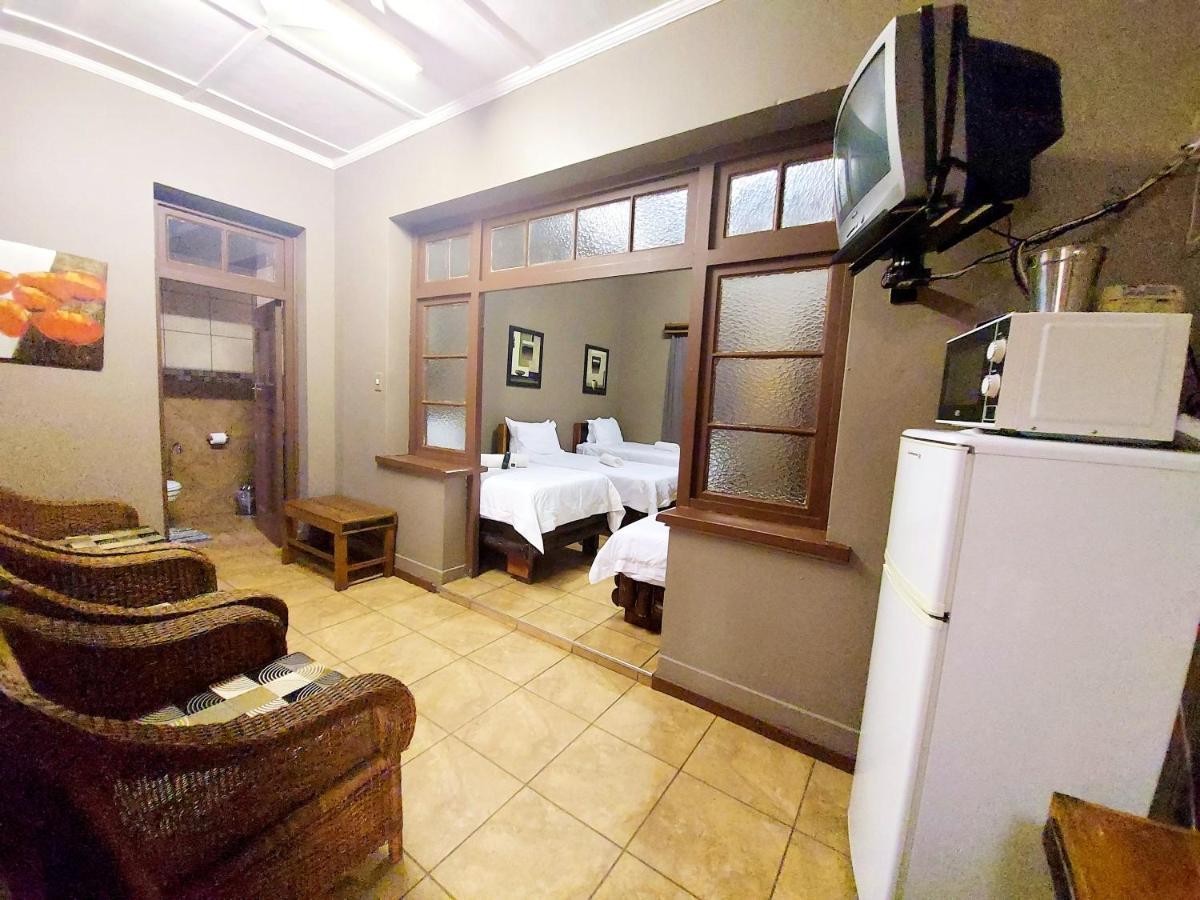 Sundown Lodge Komatipoort Chambre photo
